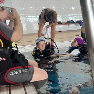 SETMANA DE LA DONA TREABALLADORA: Vols provar el Submarinisme? Submergeix-te amb nosaltres! 12