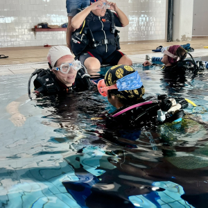 SETMANA DE LA DONA TREABALLADORA: Vols provar el Submarinisme? Submergeix-te amb nosaltres! 13
