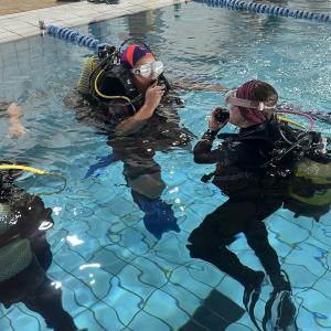 SETMANA DE LA DONA TREABALLADORA: Vols provar el Submarinisme? Submergeix-te amb nosaltres! 14