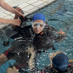 SETMANA DE LA DONA TREABALLADORA: Vols provar el Submarinisme? Submergeix-te amb nosaltres! 35