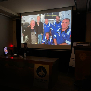 Fent els 10.700 m UNA AVENTURA PER MUNTANYES SUBMARINES 18